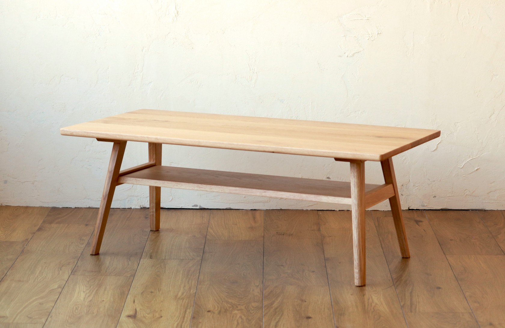 Living Table – 048